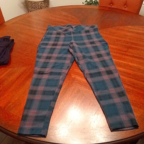 SOLD !!!!!!!!!!!!!!!!!!!!               Torrid legging bundle - Picture 3 of 4